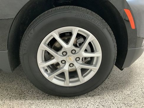 Used 2023 Chevrolet Equinox LT w/ Driver Convenience Package image 14