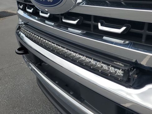 Used 2024 Ford F350 Lariat w/ Lariat Ultimate Package image 3