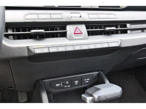 New 2026 Kia K4 FWD image 21