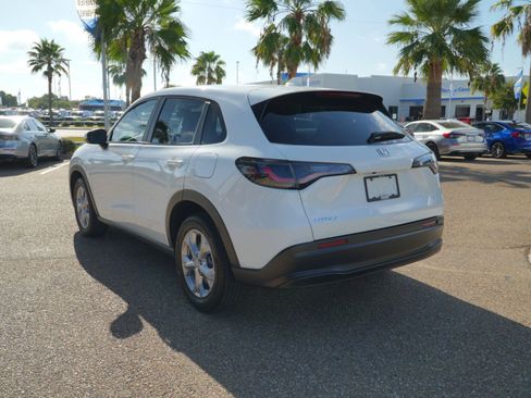 Used 2024 Honda HR-V LX image 9