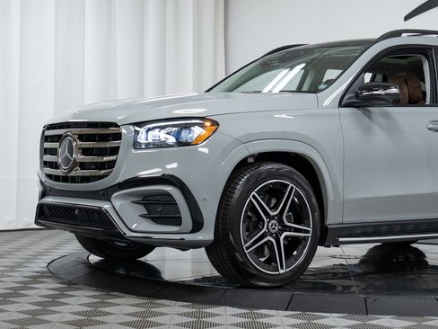 Used 2026 Mercedes-Benz GLS 450 4MATIC image 26