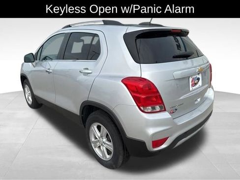 Used 2019 Chevrolet Trax LT w/ LT Convenience Package AWD/4WD image 5