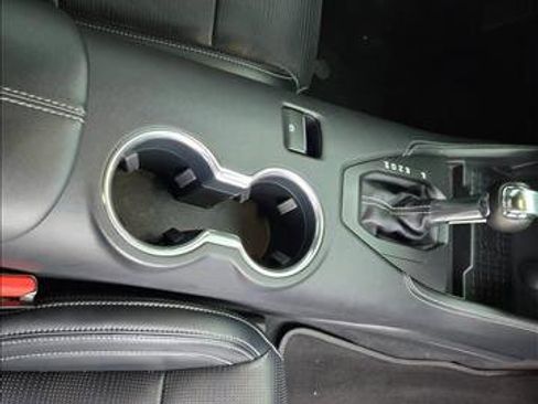 Used 2024 Ford Mustang GT Premium image 12