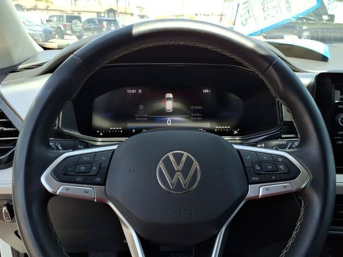 Certified 2025 Volkswagen Taos S AWD/4WD image 27