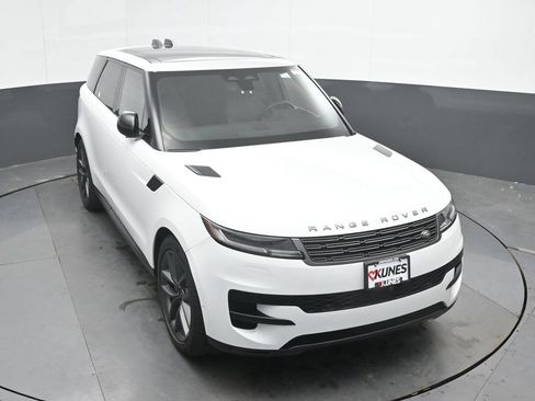 Used 2024 Land Rover Range Rover Sport SE AWD/4WD image 33