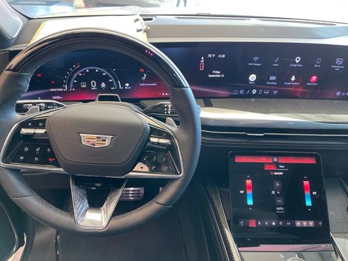 Used 2025 Cadillac Escalade V w/ LPO, ONYX Package AWD/4WD image 7