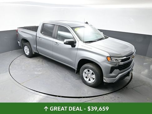 Used 2025 Chevrolet Silverado 1500 LT image 45