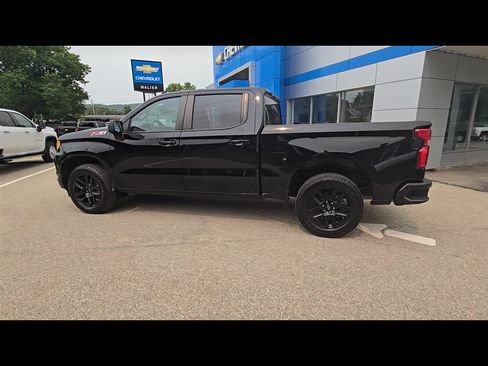 Used 2023 Chevrolet Silverado 1500 RST w/ Z71 Off-Road Package AWD/4WD image 6