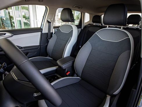 New 2026 Volkswagen Taos SE AWD/4WD image 26