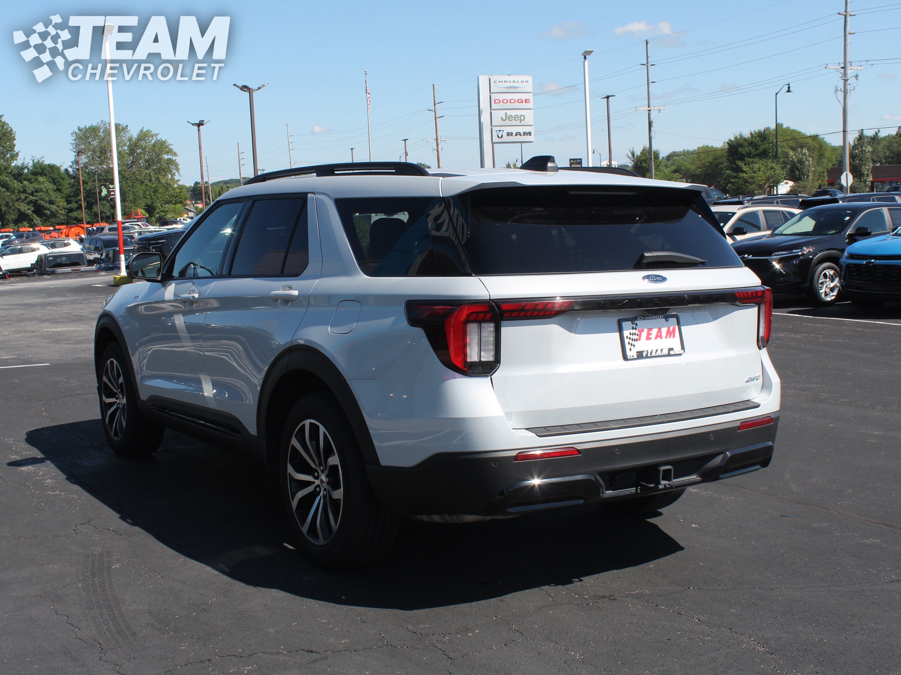 Used 2026 Ford Explorer ST-Line AWD/4WD image 6