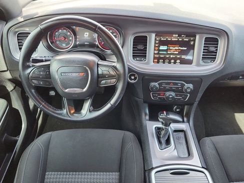 Used 2023 Dodge Charger SXT AWD/4WD image 10