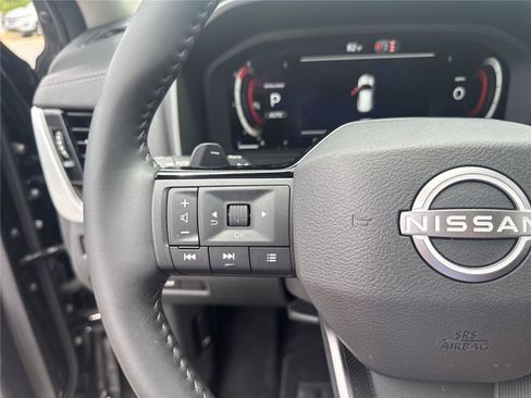 Used 2026 Nissan Rogue Platinum w/ Platinum Premium Package AWD/4WD image 21