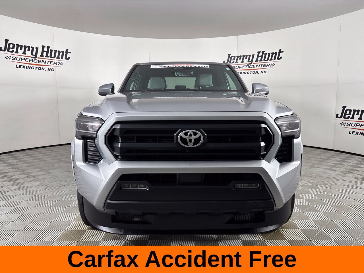 Used 2025 Toyota Tacoma SR5 RWD image 3