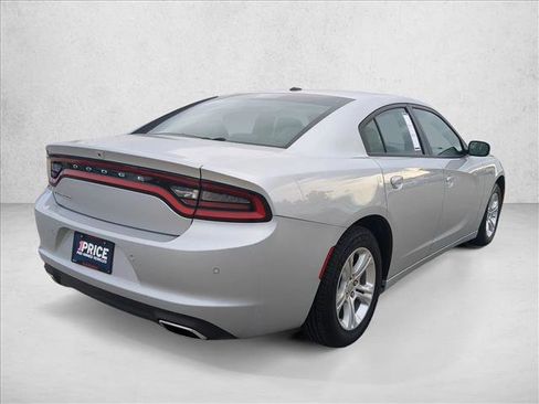 Used 2022 Dodge Charger SXT w/ Leather Interior Group image 5