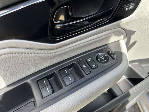 Used 2024 Honda Odyssey Touring image 14
