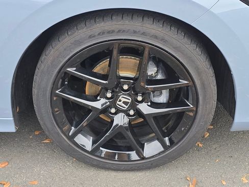 Used 2023 Honda Civic Sport image 9