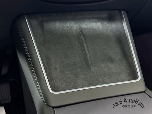 Used 2026 Tesla Model Y Long Range image 10