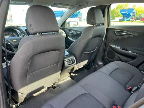 Used 2023 Chevrolet Malibu LT FWD image 32
