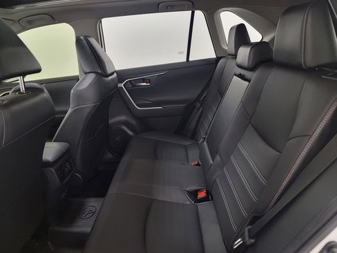 Used 2023 Toyota RAV4 Limited image 13