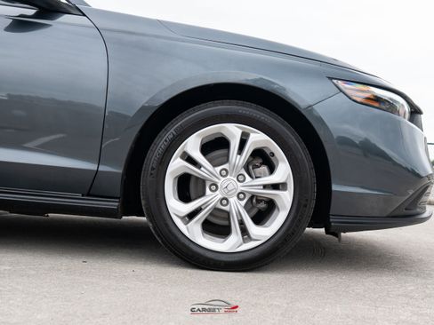 Used 2025 Honda Accord LX image 9