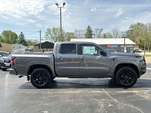New 2026 Nissan Frontier SV AWD/4WD image 8