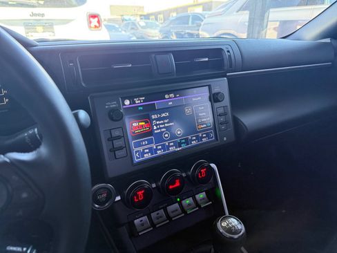 Used 2024 Toyota GR86 RWD image 17