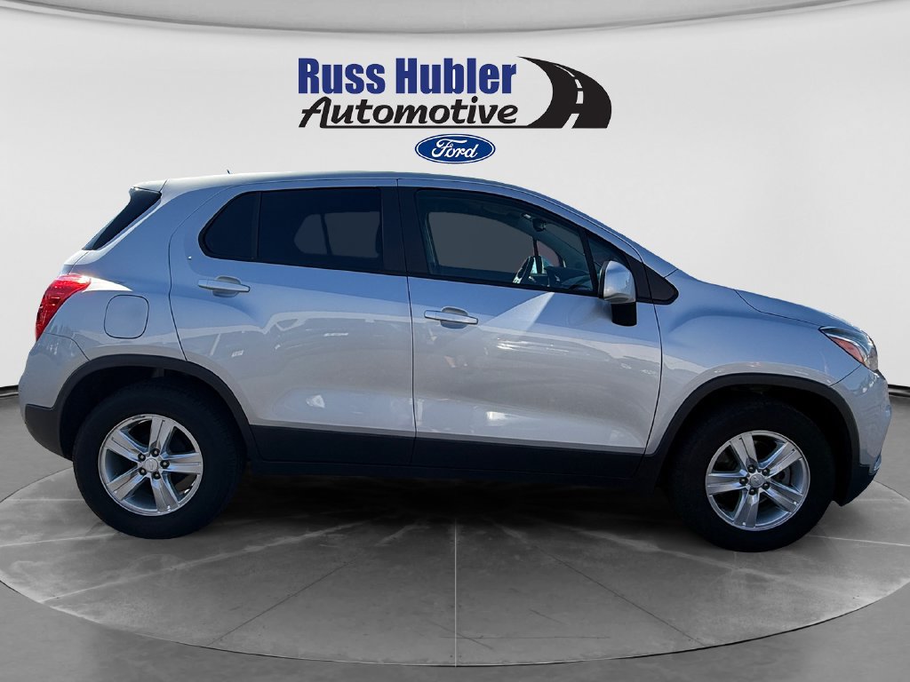 Used 2020 Chevrolet Trax LS w/ Tint and Cruise Package FWD image 8