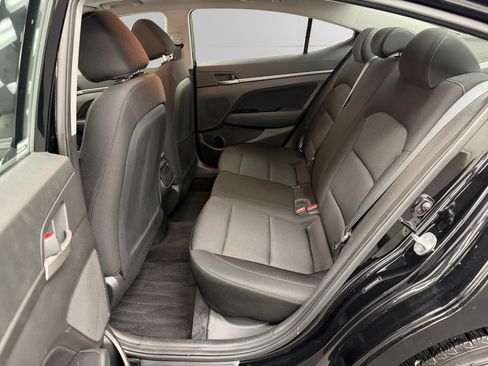 Used 2018 Hyundai Elantra Value Edition FWD image 13