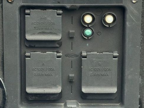 Used 2022 Ford F150 Lightning Lariat w/ Equipment Group 511A High image 11