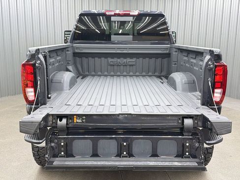 Used 2025 GMC Sierra 2500 SLE w/ SLE Value Package; image 18
