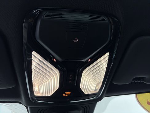 Used 2022 BMW X5 M50i w/ Executive Package image 37