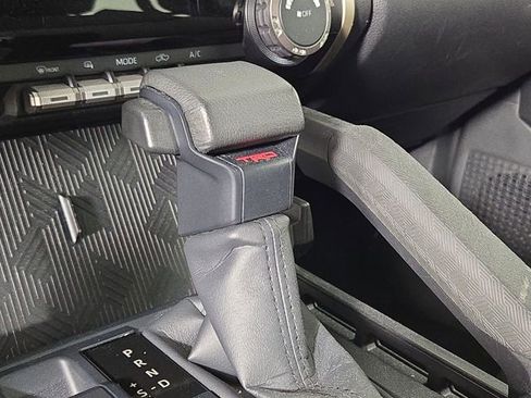 Used 2024 Toyota Tacoma TRD Off-Road image 20