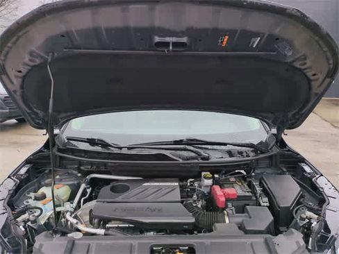 Used 2023 Nissan Rogue SV image 15