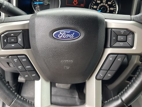 Used 2017 Ford F150 Lariat RWD image 20