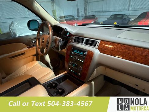 Used 2014 Chevrolet Suburban LT w/ All-Star Edition RWD image 31