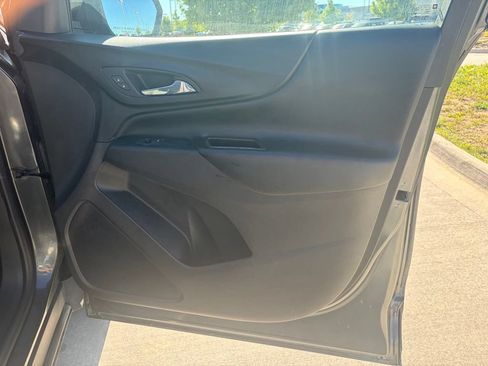 Used 2019 Chevrolet Equinox LT AWD/4WD image 17