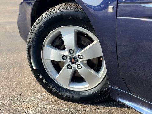 Used 2008 Pontiac Grand Prix w/ Sun And Sound Package FWD image 24