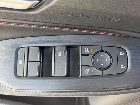 New 2026 Nissan Sentra SR FWD image 16