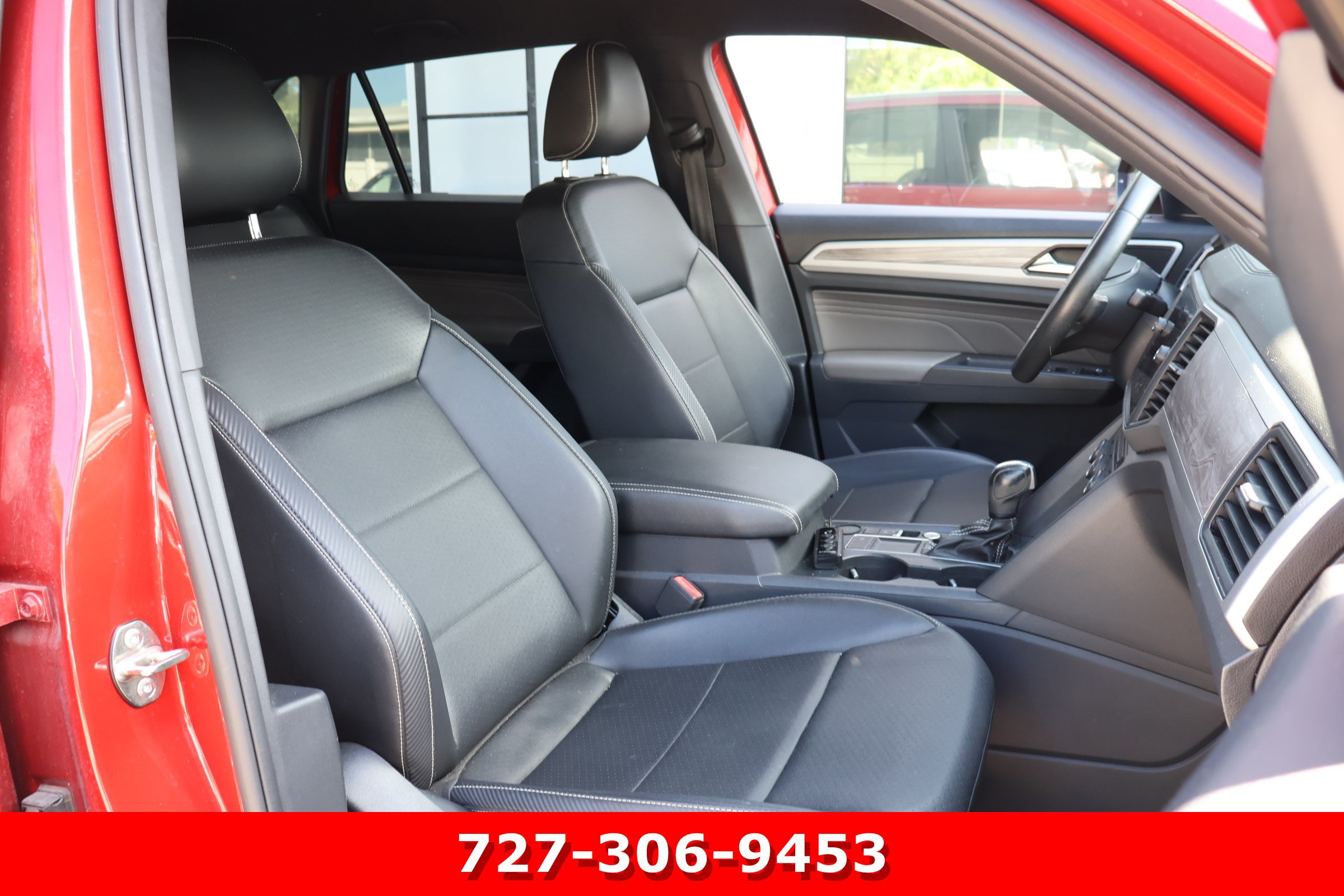 Used 2021 Volkswagen Atlas Cross Sport SE w/ 20" Black Wheels Package FWD image 17