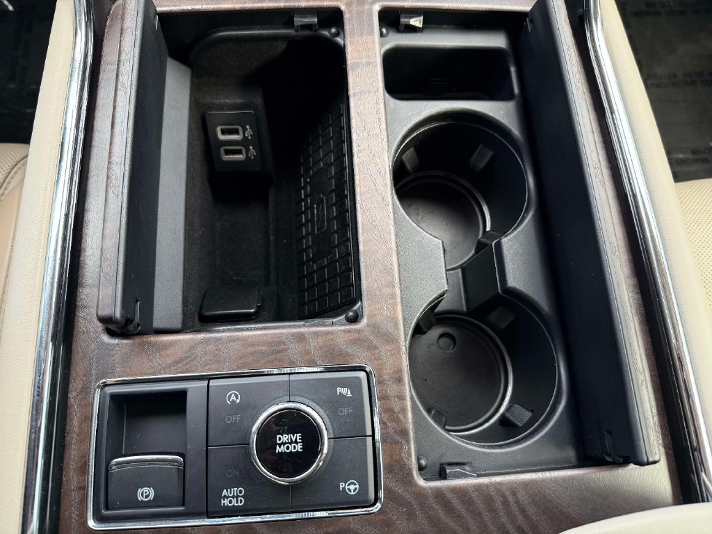Used 2019 Lincoln Navigator Reserve w/ Cargo Package AWD/4WD image 28