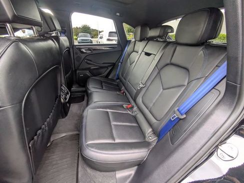 Used 2023 Porsche Macan Turbo AWD/4WD image 14