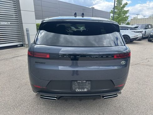 Used 2023 Land Rover Range Rover Sport SE AWD/4WD image 6