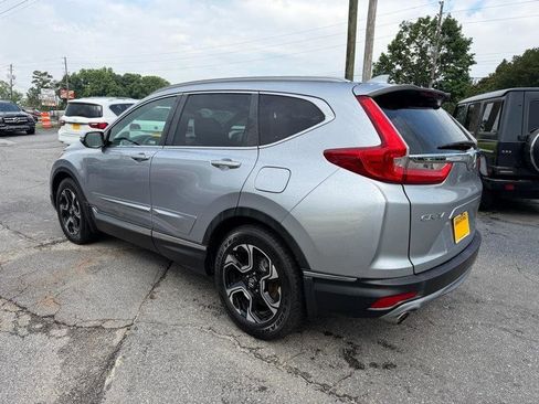 Used 2019 Honda CR-V Touring image 11