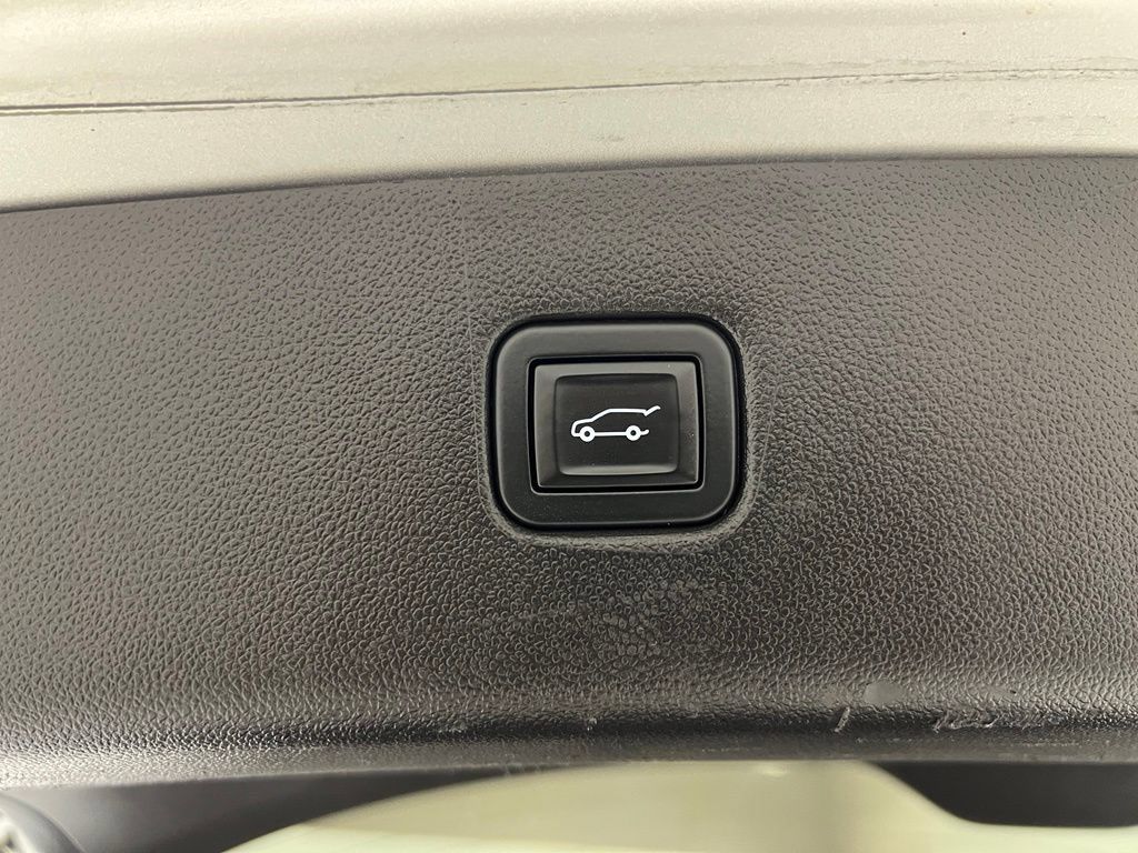 Used 2021 Chevrolet Blazer LT FWD image 31
