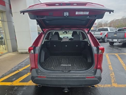 Used 2023 Toyota RAV4 XLE image 6