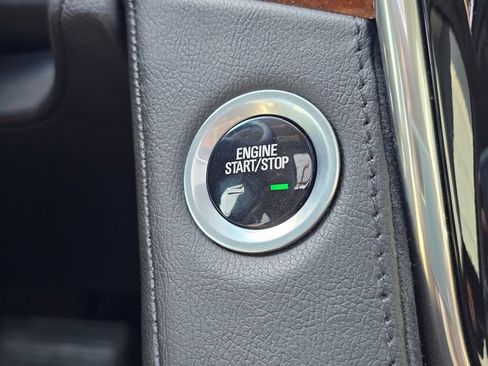 Used 2018 Cadillac Escalade Premium Luxury w/ LPO, Radiant Package AWD/4WD image 36