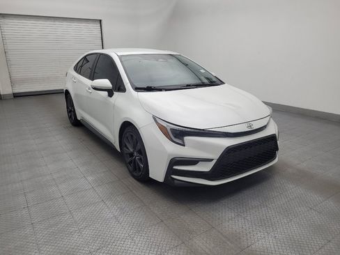 Used 2024 Toyota Corolla SE FWD image 13