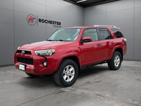 Used 2015 Toyota 4Runner SR5 AWD/4WD image 7