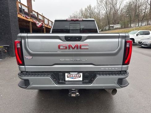 Used 2025 GMC Sierra 3500 Denali image 7