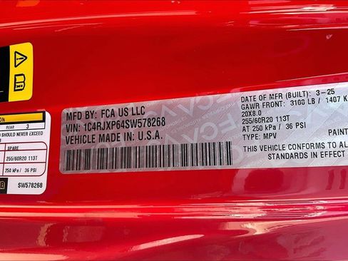 Used 2025 Jeep Wrangler Unlimited Sahara AWD/4WD image 3